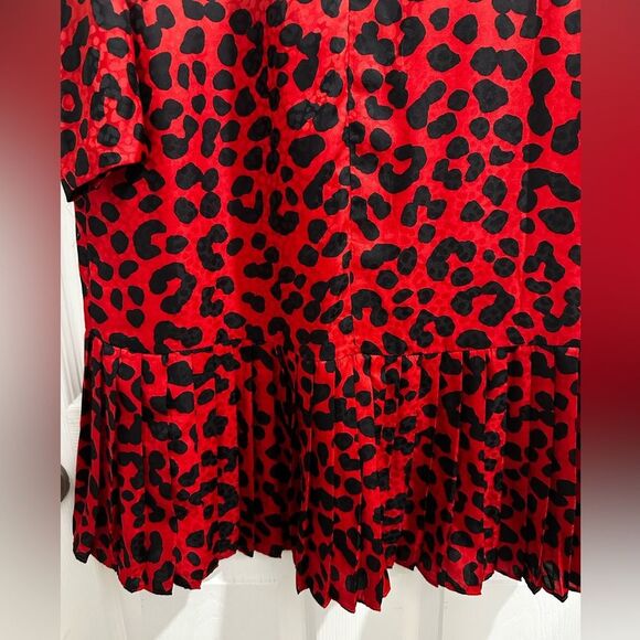 Ann Taylor Leopard Print Shift Dress Red black pleated hem size 6 - Picture 6 of 10